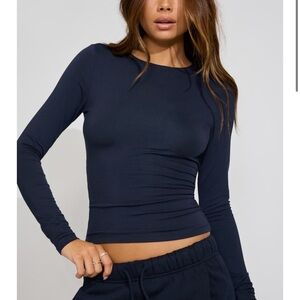 NEW GARAGE Smooth Long Sleeve Crewneck Top Size: XS